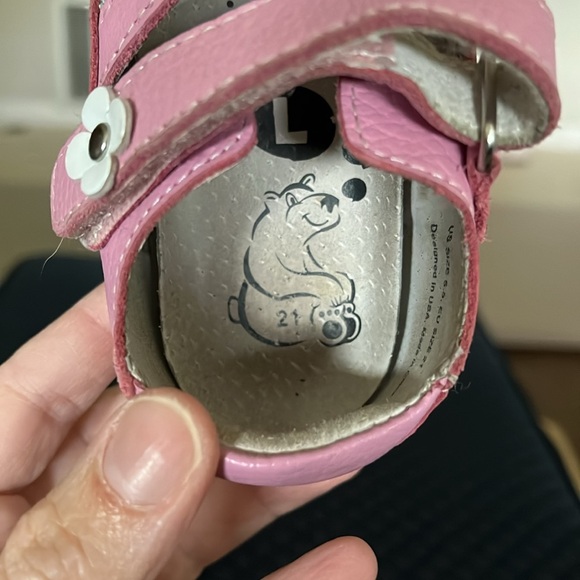 Toddler Pediped Mary Janes, Size 5.5 - Picture 11 of 12